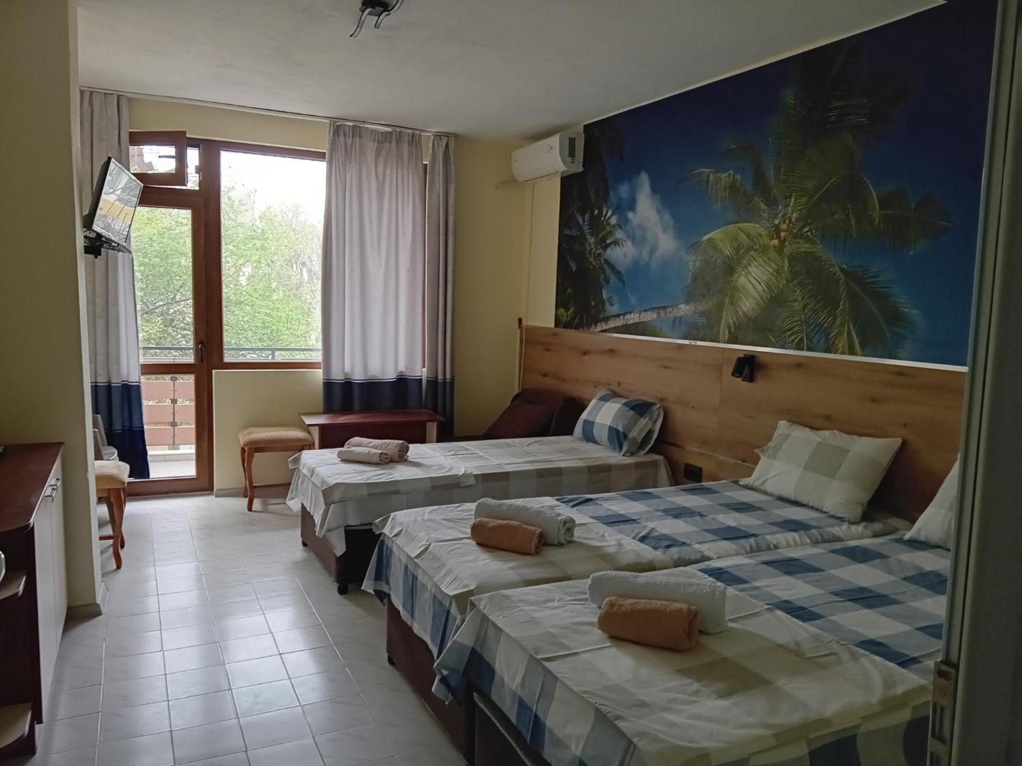 Guesthouse Oasis Kiten  Exterior photo