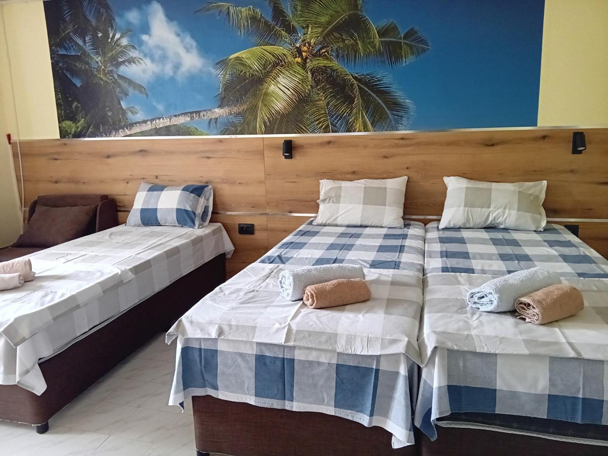 Guesthouse Oasis Kiten  Exterior photo