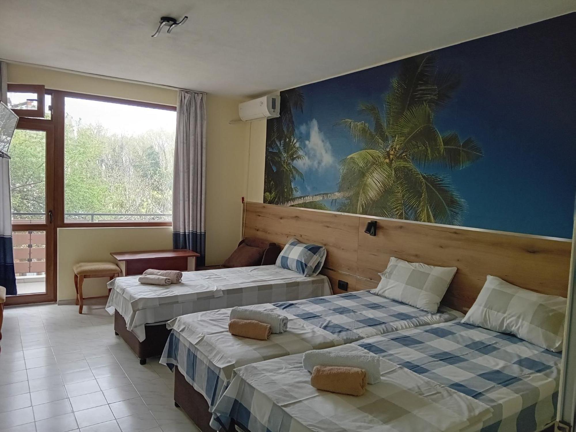 Guesthouse Oasis Kiten  Exterior photo